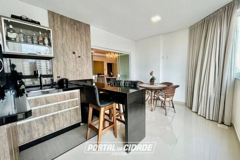 Apartamento &agrave; venda - Meia Praia