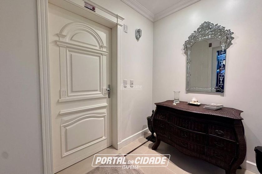 Apartamento &agrave; venda - 185m&sup2; - Barra Sul