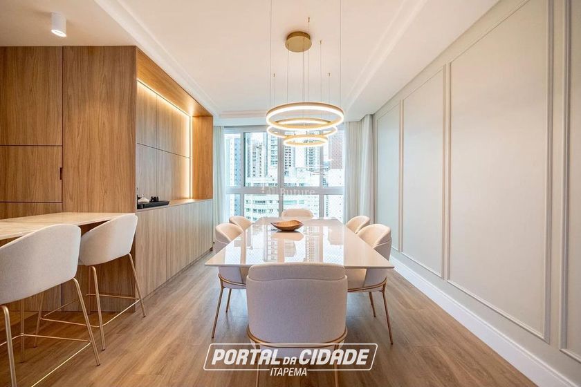 Apartamento &agrave; venda - 125m&sup2; - Centro
