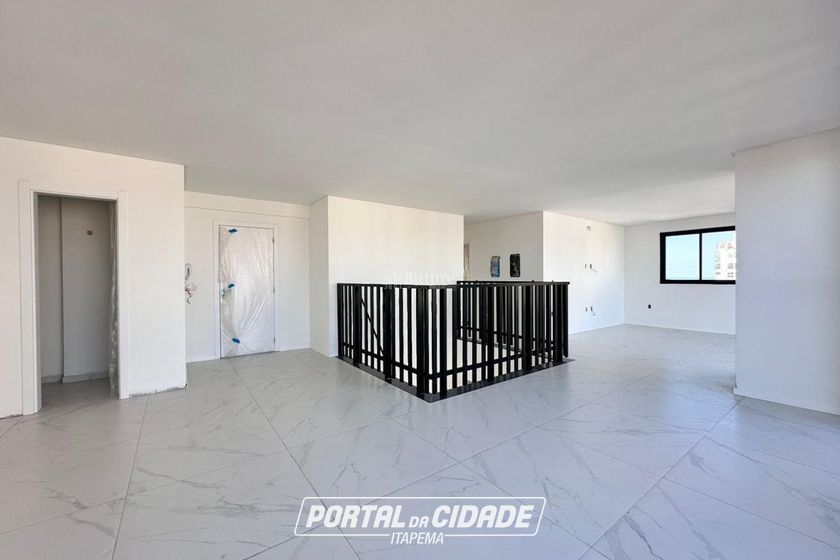 Apartamento &agrave; venda - 276m&sup2; - Meia Praia
