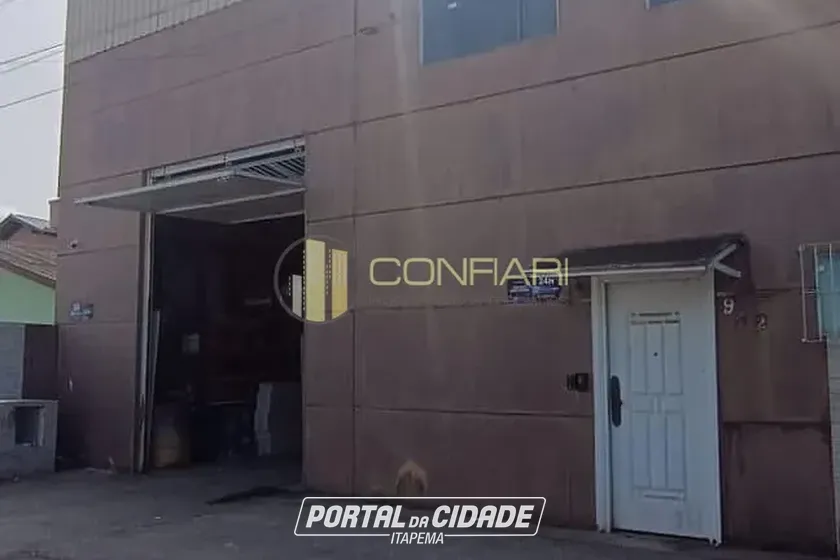 Sal&atilde;o Comercial para alugar - 204m&sup2; - Morretes