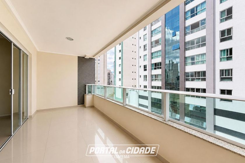 Apartamento &agrave; venda - 134m&sup2; - Centro