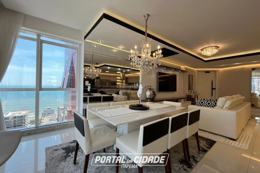 Apartamento &agrave; venda - 229m&sup2; - Meia Praia