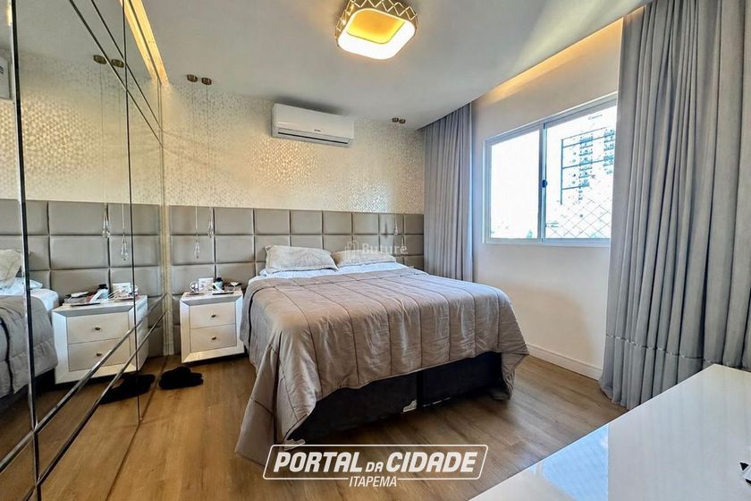 Apartamento &agrave; venda - 415m&sup2; - Meia Praia