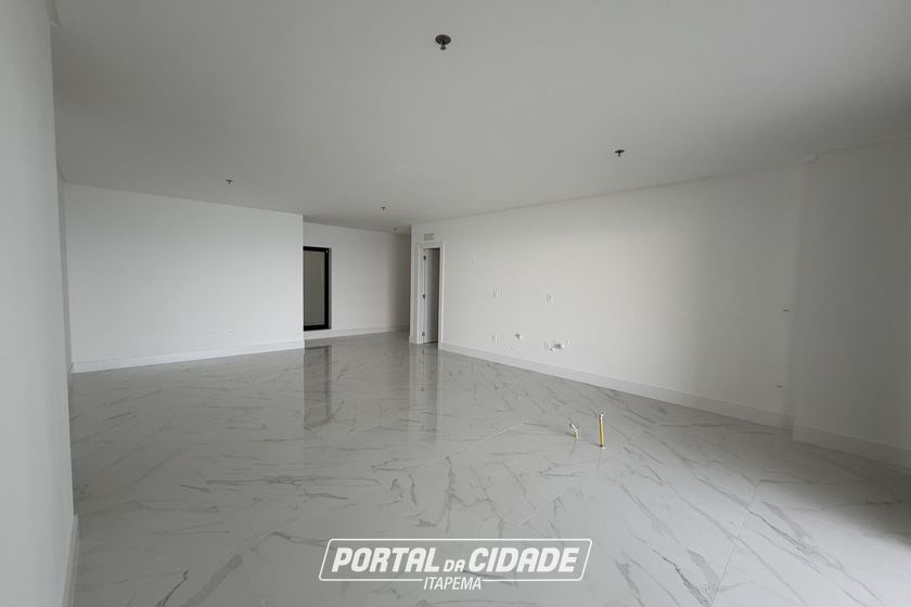 Apartamento &agrave; venda - 178m&sup2; - Centro