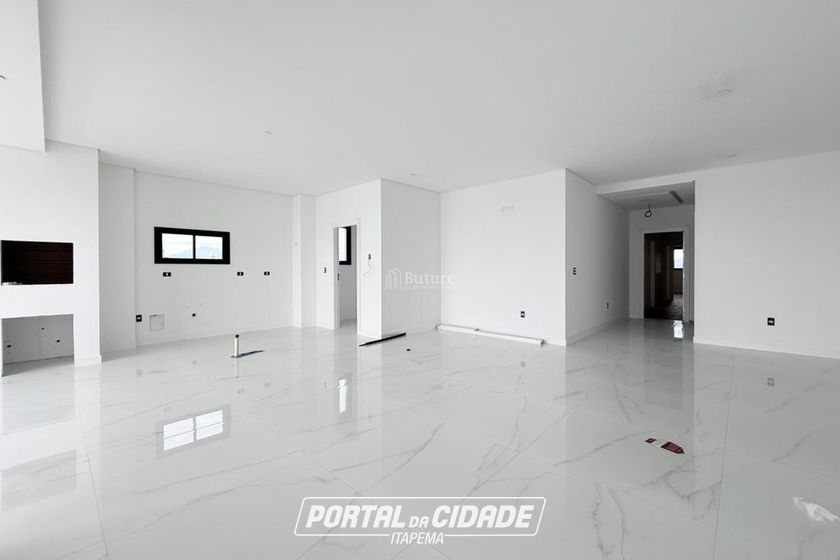 Apartamento &agrave; venda - 190m&sup2; - Meia Praia