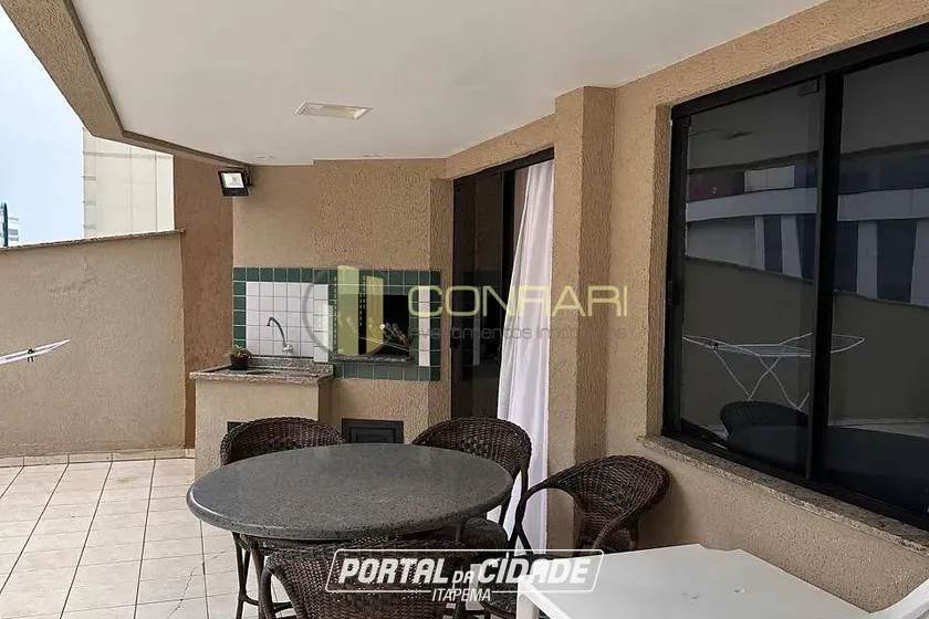 Apartamento para alugar - 98m&sup2; - meia praia