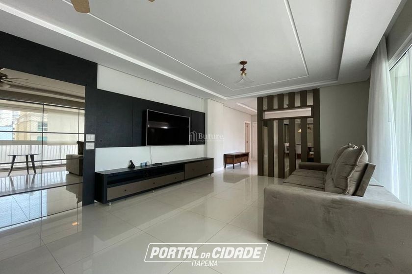 Apartamento &agrave; venda - 228m&sup2; - Meia Praia