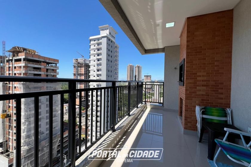 Apartamento &agrave; venda - 106m&sup2; - Meia Praia
