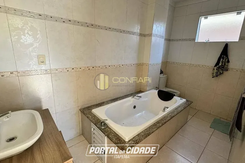 Casa &agrave; venda - 250m&sup2; - Casa Branca