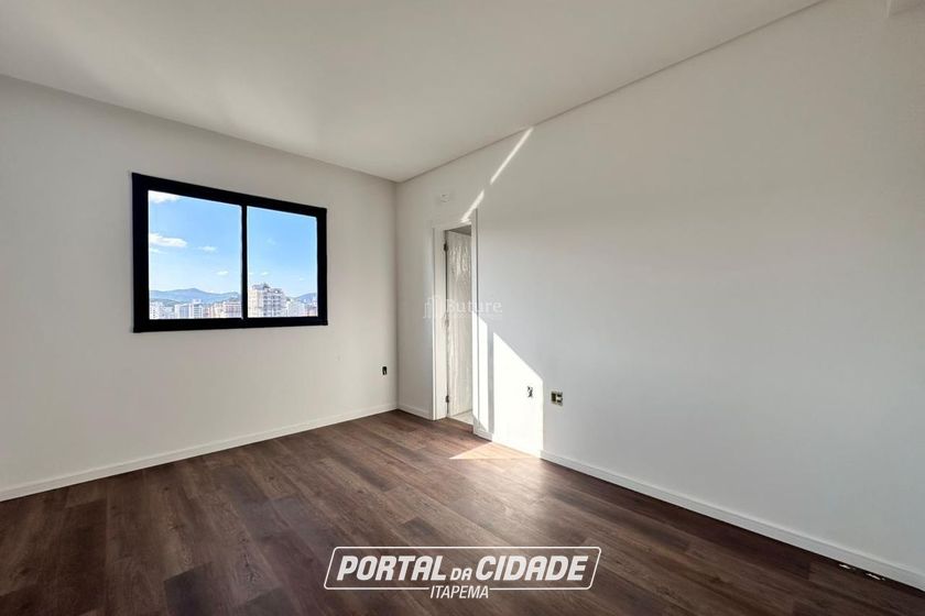 Apartamento &agrave; venda - 276m&sup2; - Meia Praia