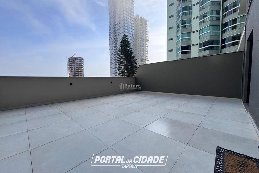 Apartamento &agrave; venda - Meia Praia