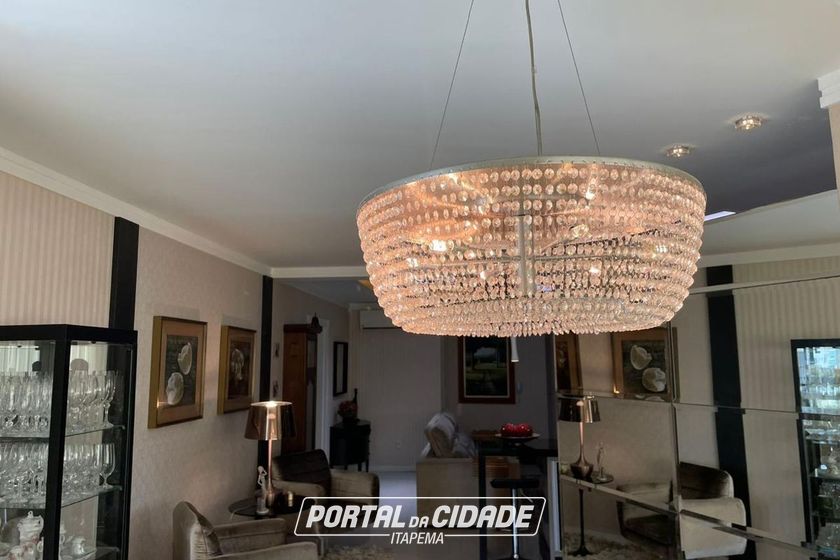 Apartamento &agrave; venda - 138m&sup2; - Centro