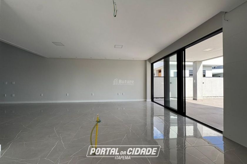 Casa &agrave; venda - 265m&sup2; - Santa Regina