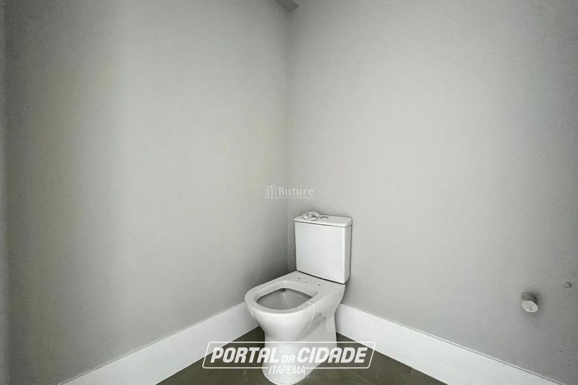 Apartamento &agrave; venda - 200m&sup2; - Meia Praia