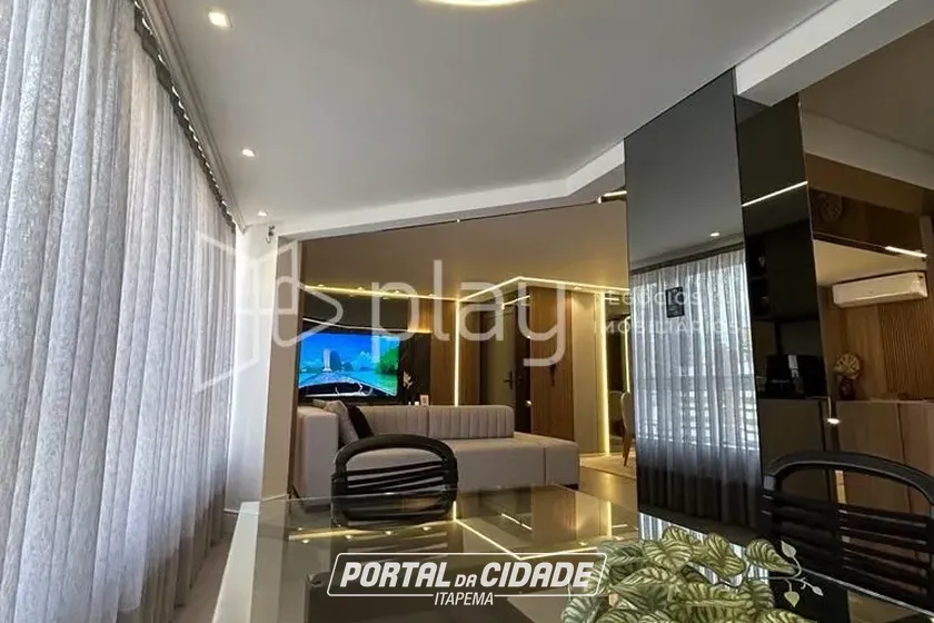 Apartamento &agrave; venda - 163m&sup2; - Meia Praia