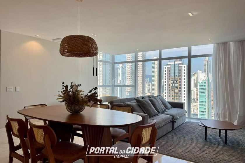 Apartamento &agrave; venda - 125m&sup2; - Centro