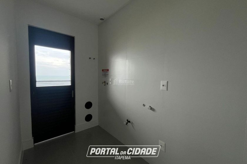 Apartamento &agrave; venda - 207m&sup2; - Meia Praia