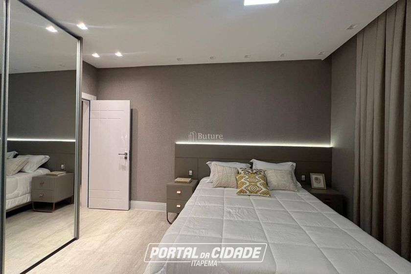 Apartamento &agrave; venda - Meia Praia