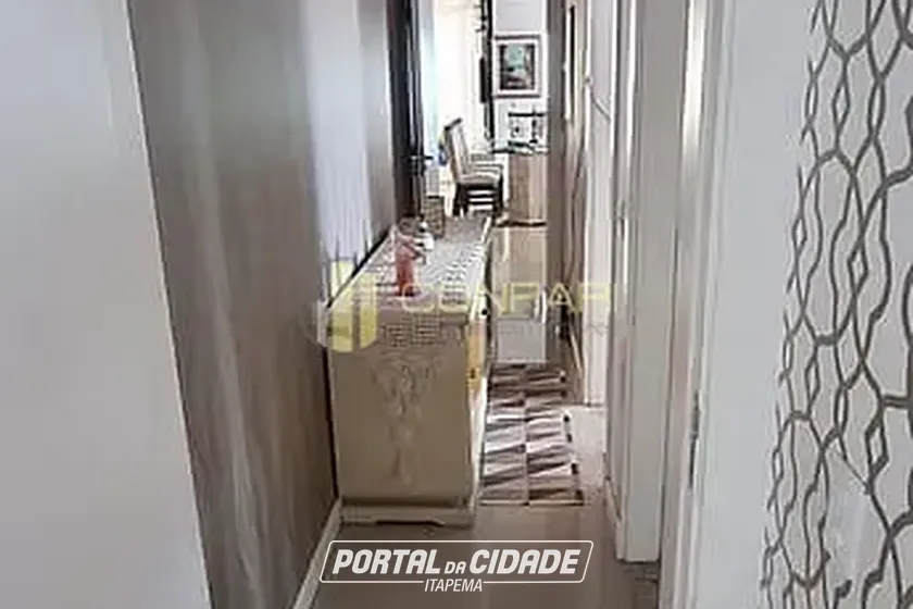 Apartamento &agrave; venda - 150m&sup2; - Meia Praia