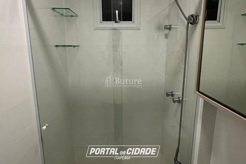 Apartamento &agrave; venda - 81m&sup2; - Meia Praia