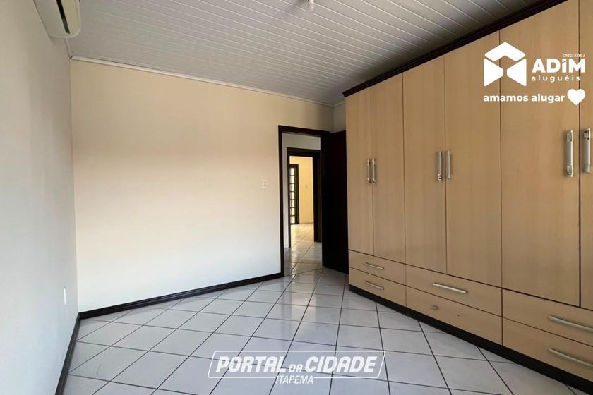 Casa para alugar - 319m&sup2; - Centro