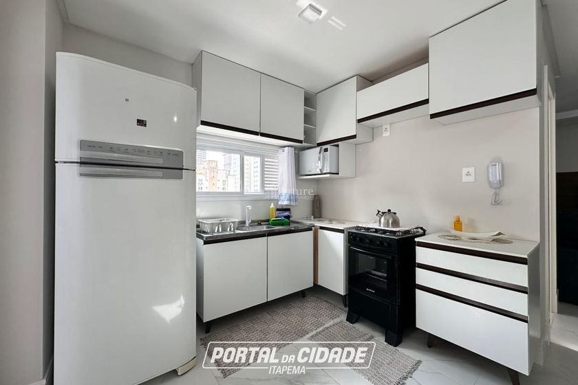 Apartamento &agrave; venda - 86m&sup2; - Meia Praia