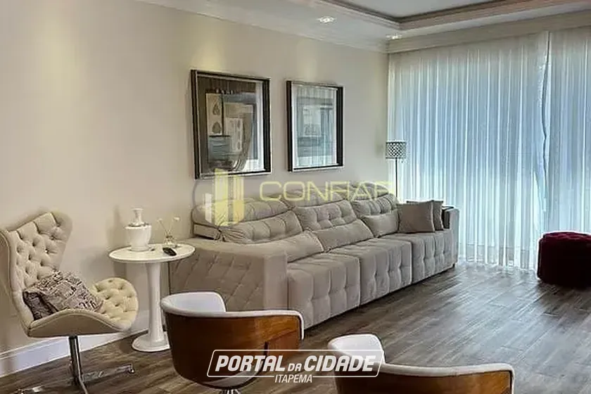 Apartamento &agrave; venda - 213m&sup2; - Meia Praia