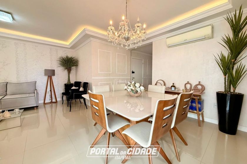 Apartamento &agrave; venda - 160m&sup2; - Meia Praia