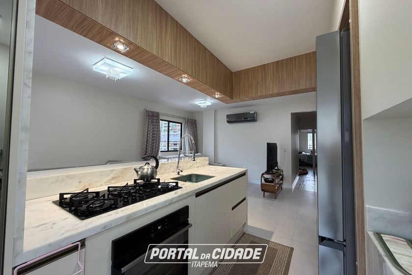 Apartamento &agrave; venda - 109m&sup2; - Meia Praia