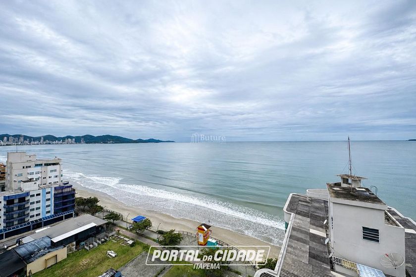 Apartamento &agrave; venda - 212m&sup2; - Meia Praia