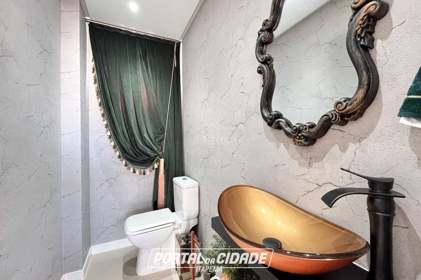Apartamento &agrave; venda - 148m&sup2; - Meia Praia