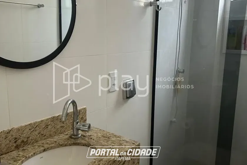 Apartamento &agrave; venda - 126m&sup2; - Meia Praia