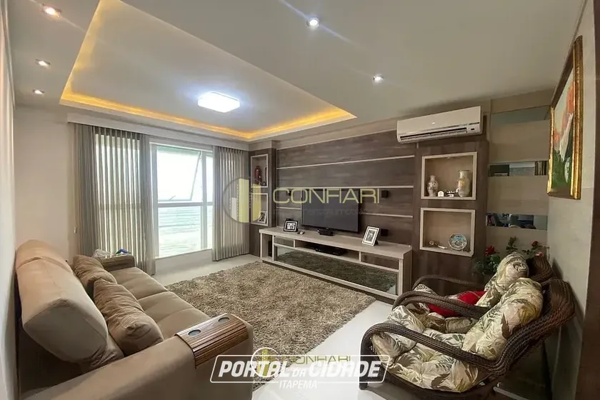 Apartamento &agrave; venda - 234m&sup2; - Meia Praia