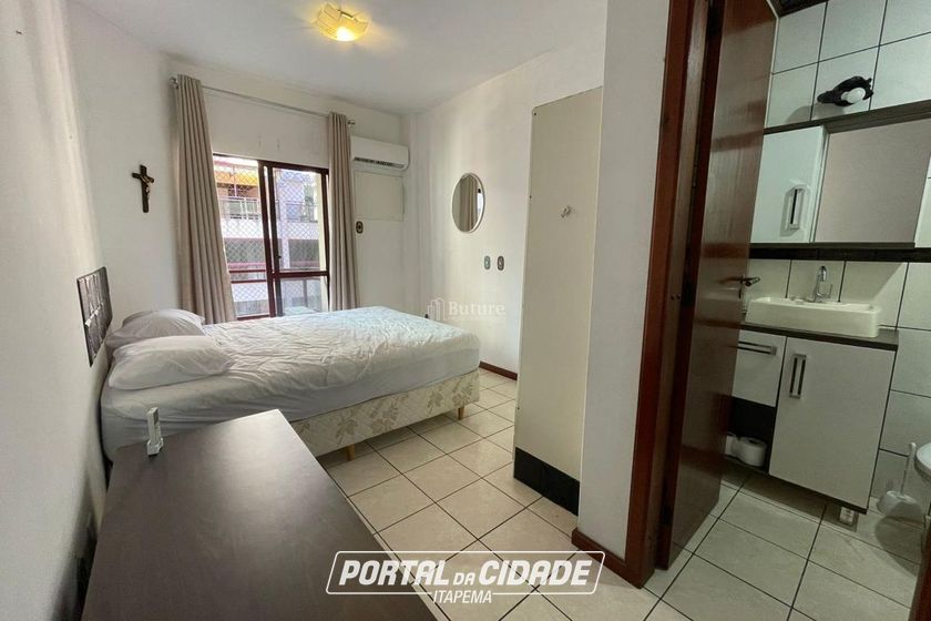 Apartamento &agrave; venda - 121m&sup2; - Meia Praia
