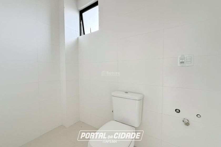 Apartamento &agrave; venda - 200m&sup2; - Meia Praia