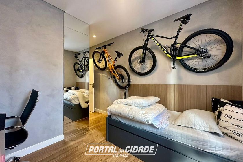 Apartamento &agrave; venda - 127m&sup2; - Meia Praia