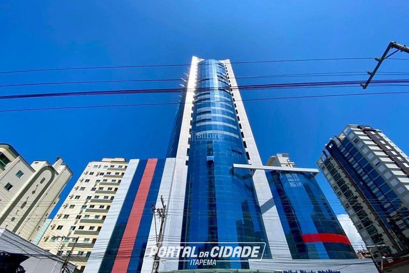 Apartamento &agrave; venda - 476m&sup2; - Meia Praia