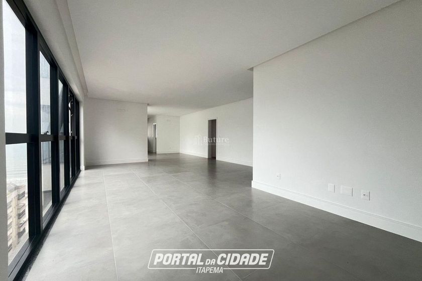 Apartamento &agrave; venda - 207m&sup2; - Meia Praia