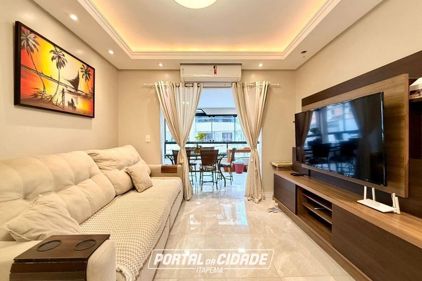 Apartamento &agrave; venda - 160m&sup2; - Meia Praia