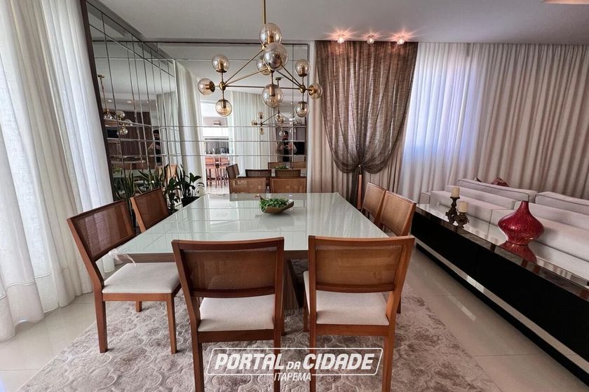 Apartamento &agrave; venda - 149m&sup2; - Meia Praia