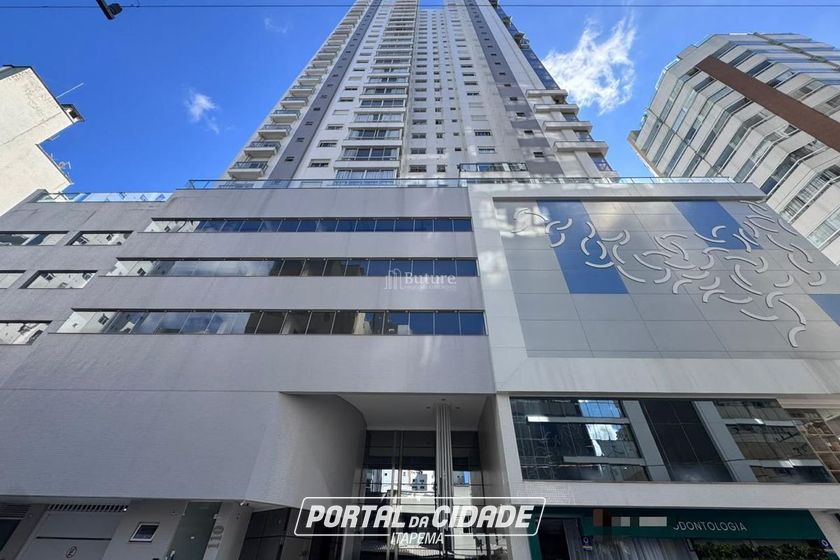 Apartamento &agrave; venda - 137m&sup2; - Centro