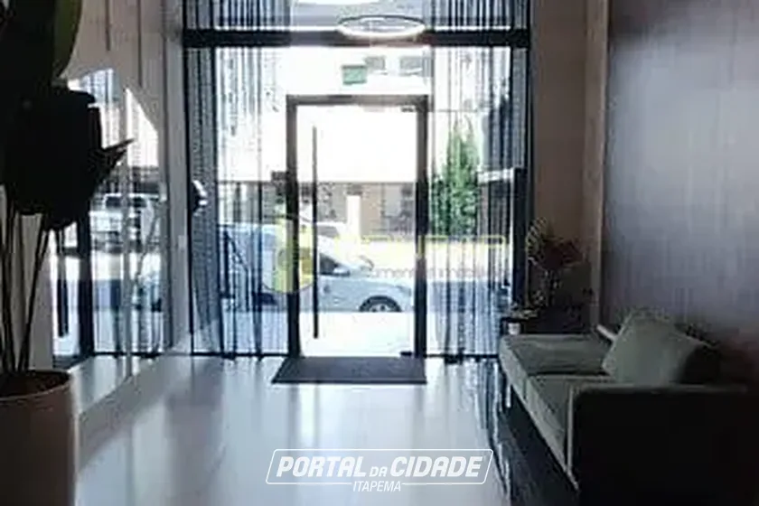 Apartamento para alugar - 120m&sup2; - Meia Praia