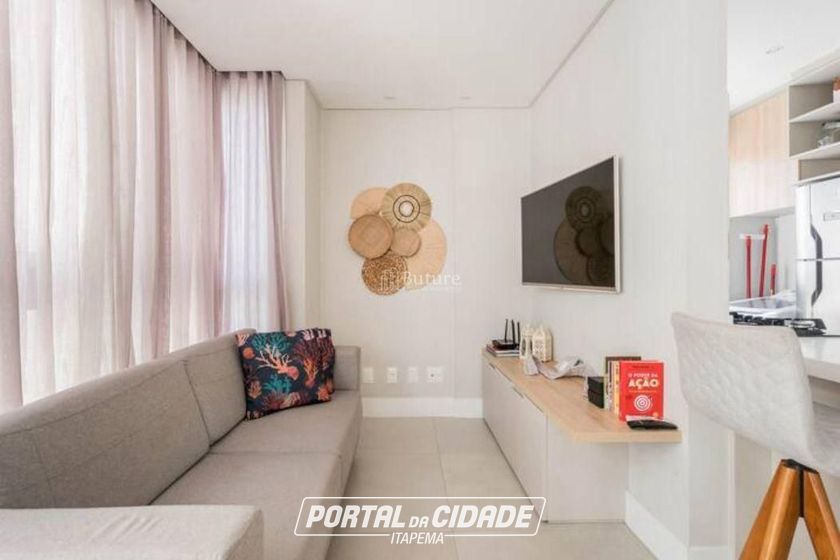 Apartamento &agrave; venda - 102m&sup2; - Meia Praia