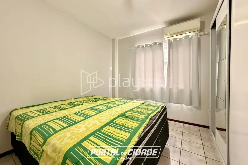 Apartamento &agrave; venda - 77m&sup2; - Meia Praia