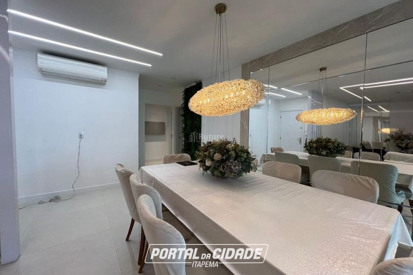 Apartamento &agrave; venda - 130m&sup2; - Meia Praia