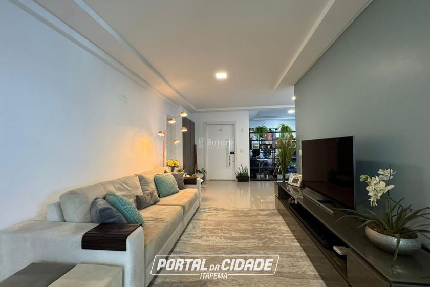 Apartamento &agrave; venda - 155m&sup2; - Meia Praia