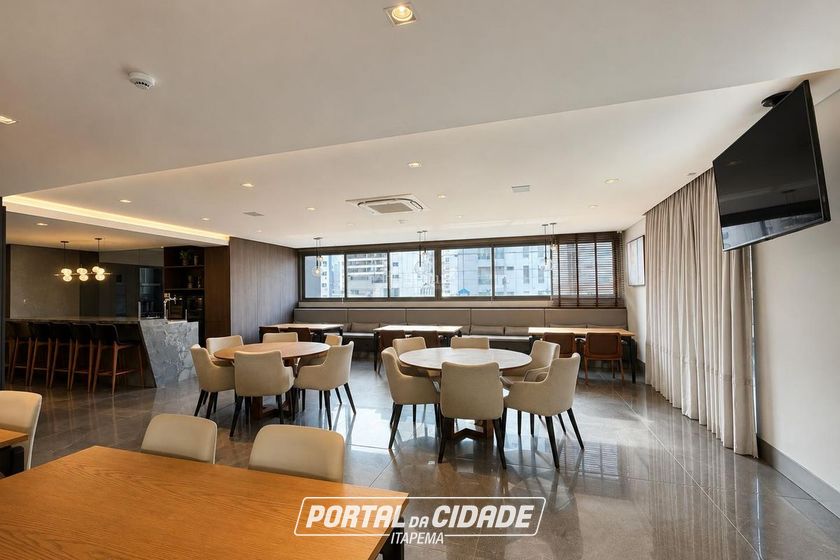 Apartamento &agrave; venda - 165m&sup2; - Centro