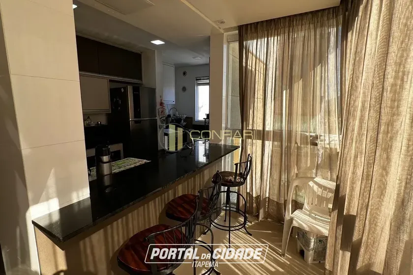 Apartamento &agrave; venda - 87m&sup2; - Meia praia