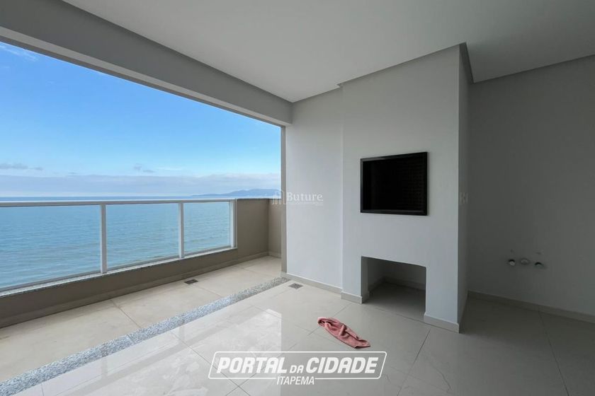Apartamento &agrave; venda - 193m&sup2; - Meia Praia